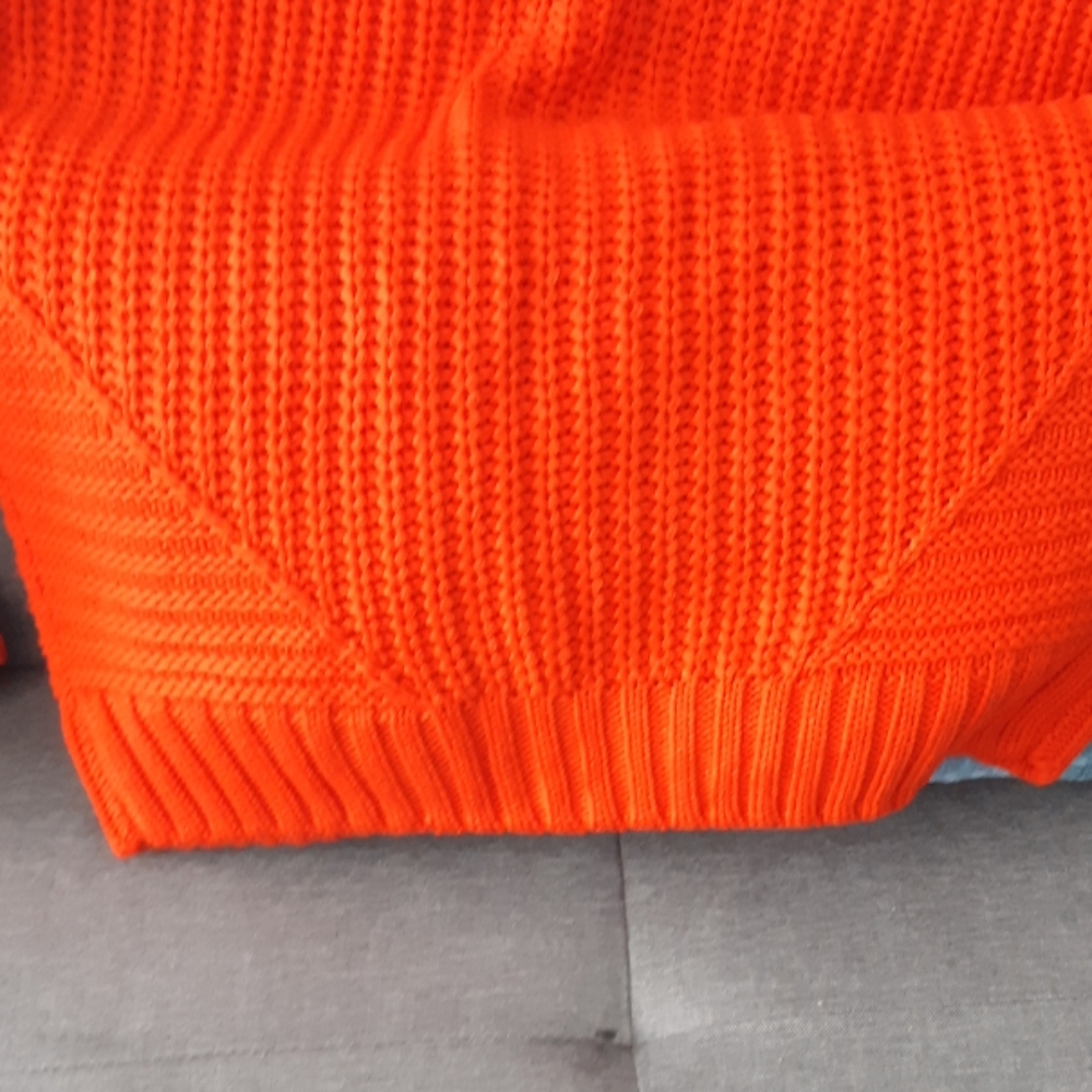 Sweater - Picture 2 of 3